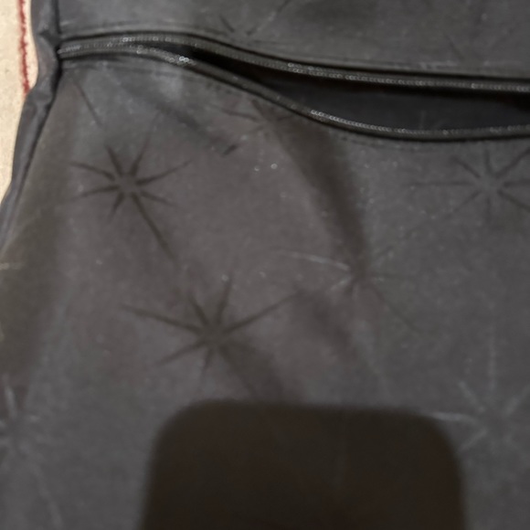 Artistry large tote - Picture 2 of 3